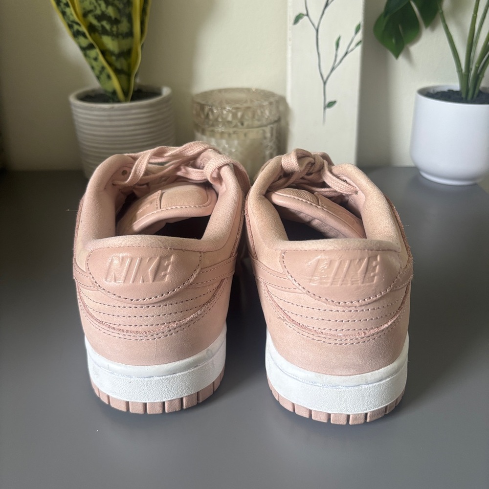 Nike dunk Women's Blush Pink Casual Lace-Up Sneakers - Picture 3 of 4